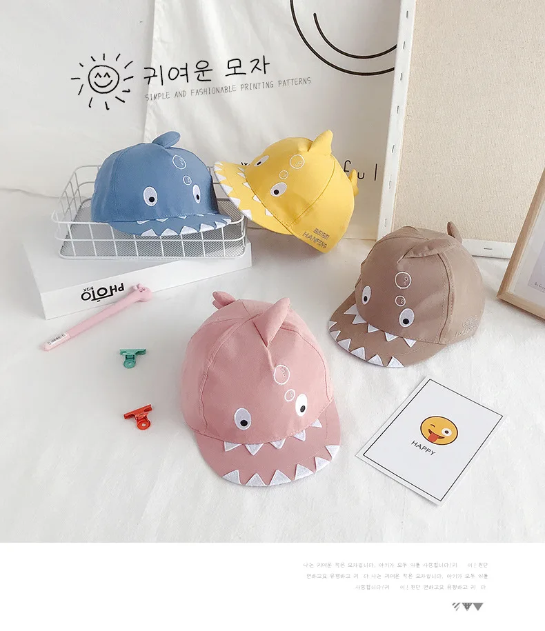 Бейсболка с вышивкой маленькой акулы для маленьких мальчиков и девочек кепка