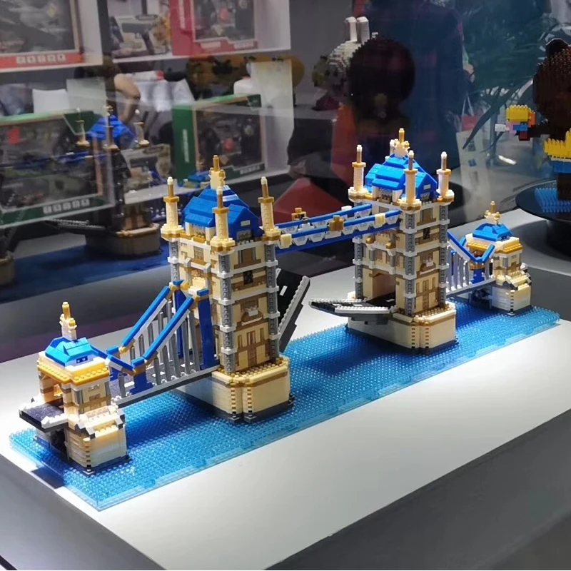 

PZX Architecture Notre Dame de Paris Opera House Taj Mahal Potala Palace Tower Bridge 3D Mini Diamond Blocks Building Toy no Box