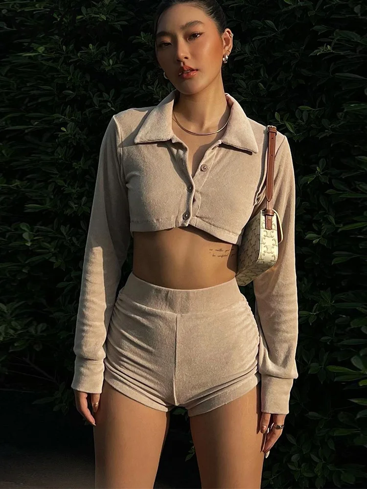 

Sylcue Loose Casual Comfortable Supple Solid Color High Street Slim Cropped Top Elastic Waist Shorts Women Two-Piece Suit