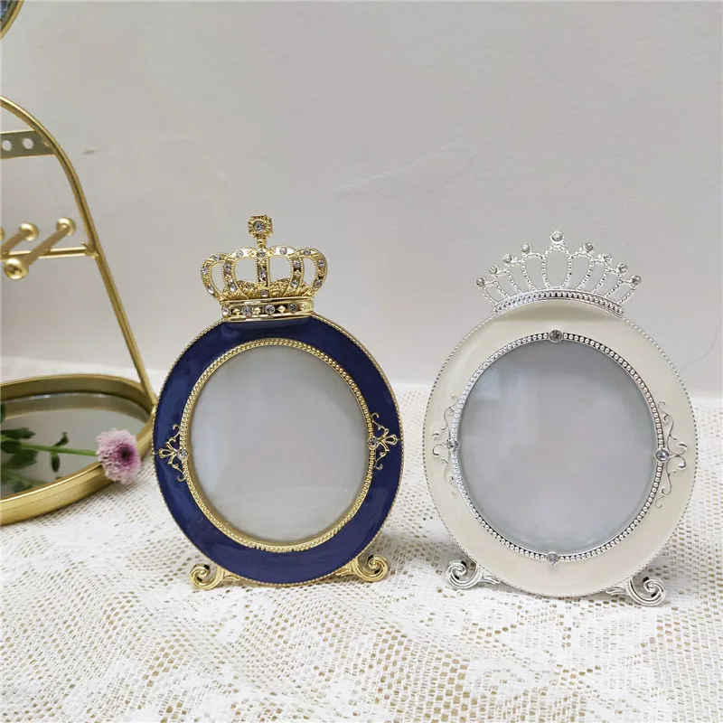 Рамка для фотографий в скандинавском стиле маленькая круглая металлическая