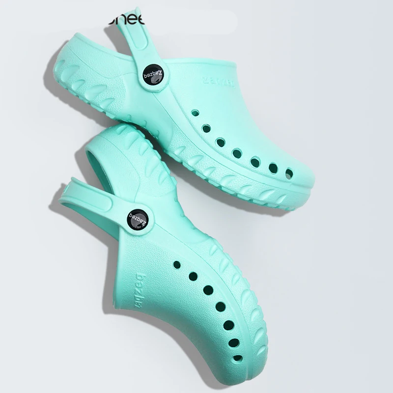 

New Men's Classic Surgical Shoes Doctor Medical Shoes Safety Surgical Clogs Slippers Cleanroom Chef Work Shoes For Men Unisex