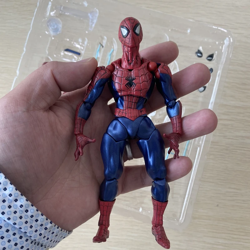 Удивительная Фигурка Человека-паука YAMAGUCHI революtech Marvel модель игрушек | Игрушки и
