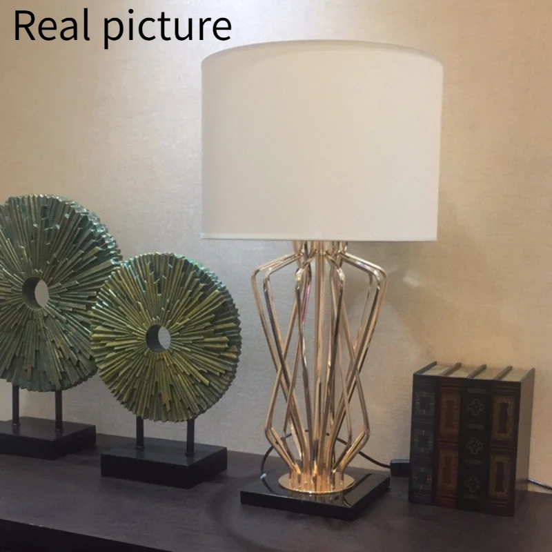 American Simple Line Hollowed Out Body Desk Lamps Bedroom Beside Lamp Living Room Table Design Lighting Study LED E27 | Лампы и
