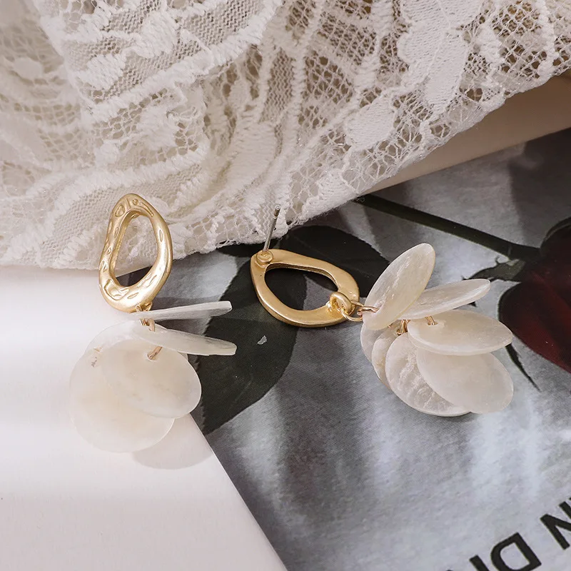 

South Korea fashion earrings Shells tassel earrings long Stud earrings