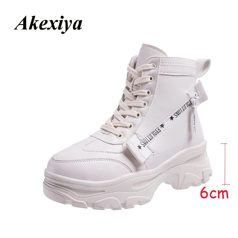 Новинка 2019 года женские зимние кроссовки с теплым мехом на платформе высоким