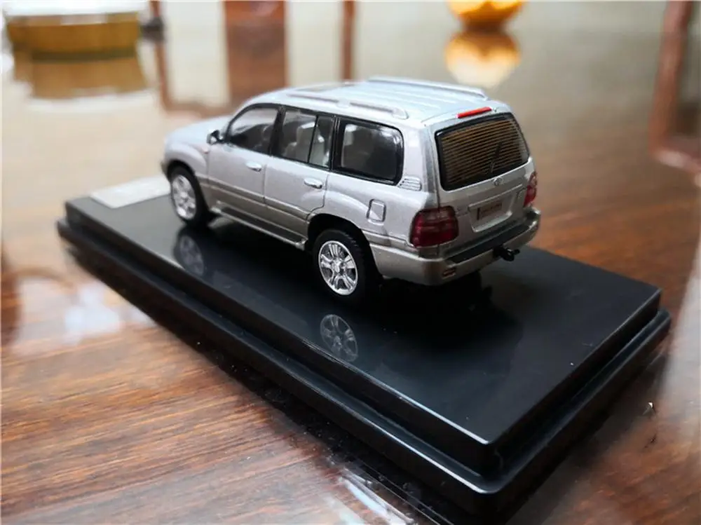 1/64 Scale Toyota Land Cruiser LC100 Silver DieCast Car Model Collection HIKASI | Игрушки и хобби