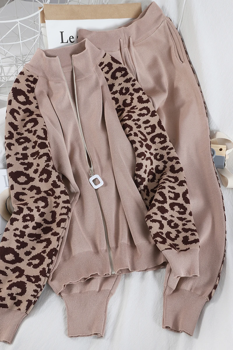 

Autumn Winter 2020 Women Knitted 2pcs Set Long Sleeve Zipper Patchwork Leopard Cardigans + High Waist Pants Knit 2 Piece Set New