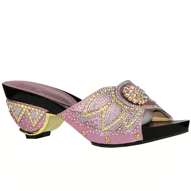 Женские туфли серебристого цвета летние на низком каблуке | Обувь