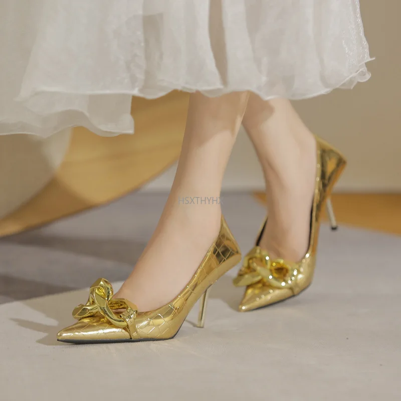 

Женские туфли на высоком каблуке, туфли-лодочки золотого и серебряного цвета с острым носком, без застежки, пикантные туфли на высоком каблу...