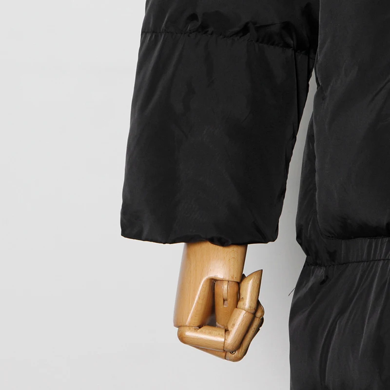 

VGH Loose Patchwork Pocket Parkas For Women Hooded Collar Long Sleeve Striped Casual Black Long Cotton Coat Female Fashion New