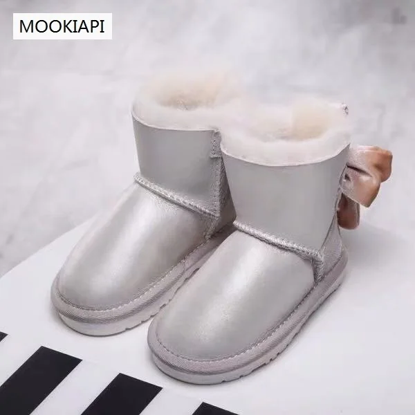 

In 2019, China's newest sheepskin and fur children's snow boots, 100% pure wool children's mid-barrel shoes, four colors