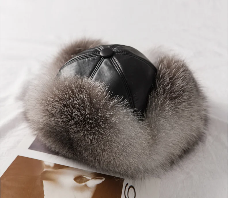 Бесплатная доставка Новая шапка из натурального меха лисы настоящего енота