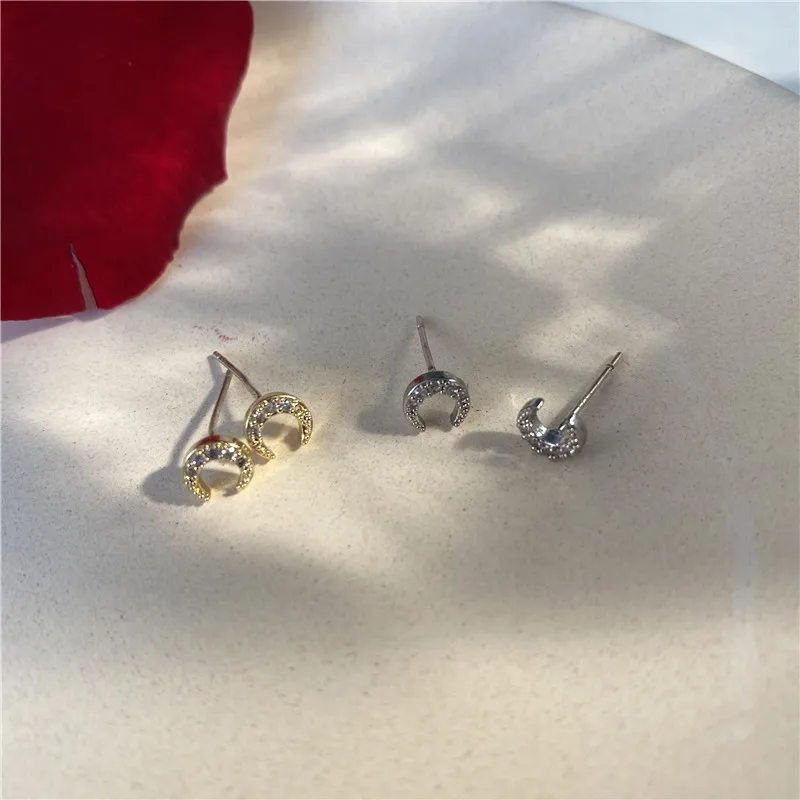 

2020 New Fashion Moon Metal Stud Earrings Cute Romantic Fairy Elegant Stud Earrings for Women Girls Jewelry Party