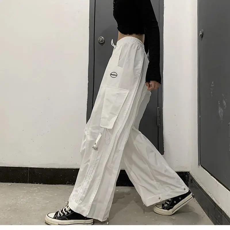 

Women Techwear Streetwear Women Black Cargo Pants with Chain Hippie Gothic Harajuku Oversize Wide Leg White Trousers Female