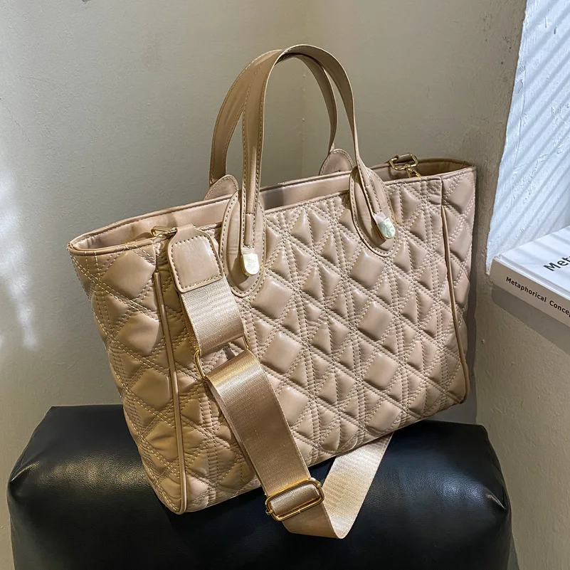 

High-quality Ladies Rhombic Large-capacity Handbags Autumn and Winter 2021 New Messenger Bag Fashion Western-style Shoulder Bag