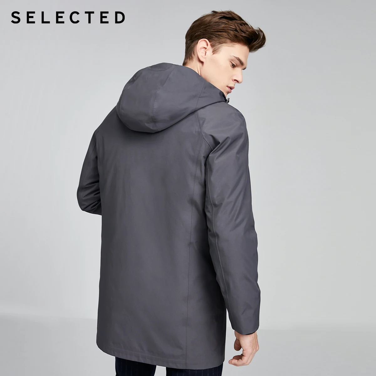 Парка мужская средней длины с капюшоном на утином пуху S | 419412561 Мужская одежда