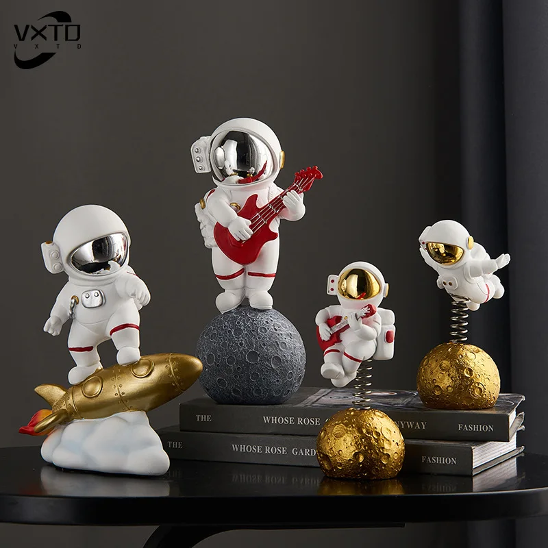 

Desk Astronaut Art Shape Figurines for Interior Decoration Home Office Astronaut Cosmonaut Statues Gift Home Christmas Decor
