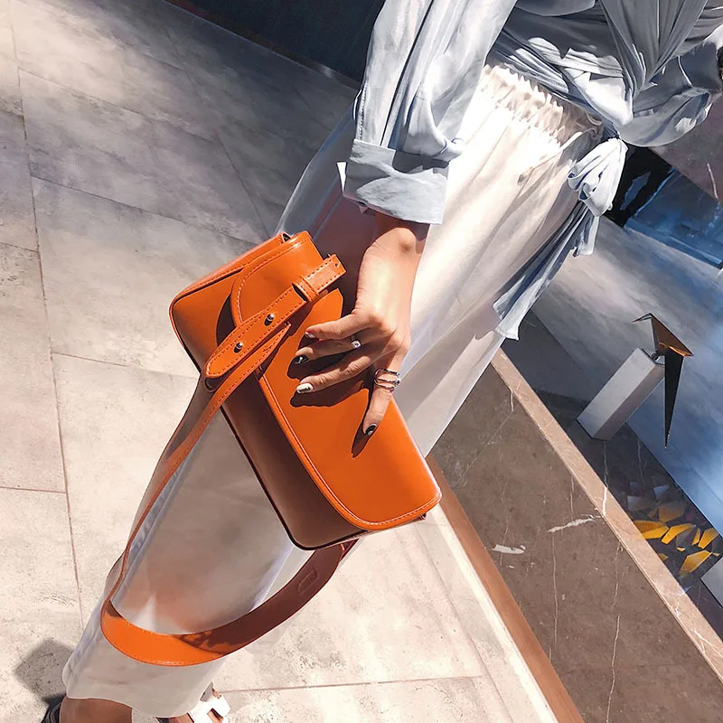 Осенняя и зимняя новая объемная Небольшая Квадратная сумка из вощеной кожи в