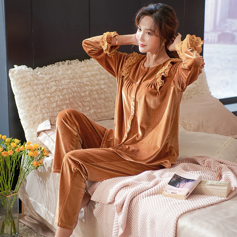 

Women Pajama Set Golden Velvet Lace Pajamas O-Neck Cardigan Homewear Autumn Winter Warm Pijamas Mujer Elegant Sleepwear Suit 3XL