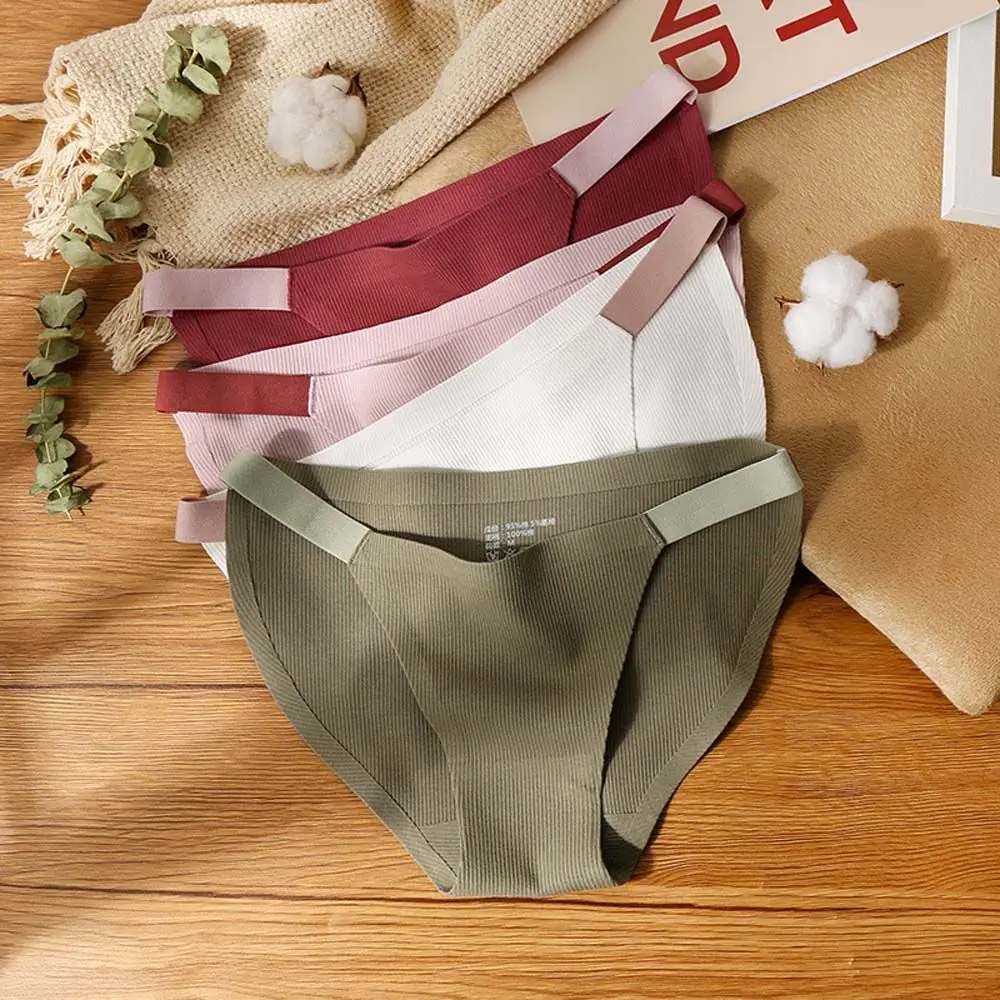 Женские хлопковые трусики тонкие дышащие с треугольниками нижнее белье низкая