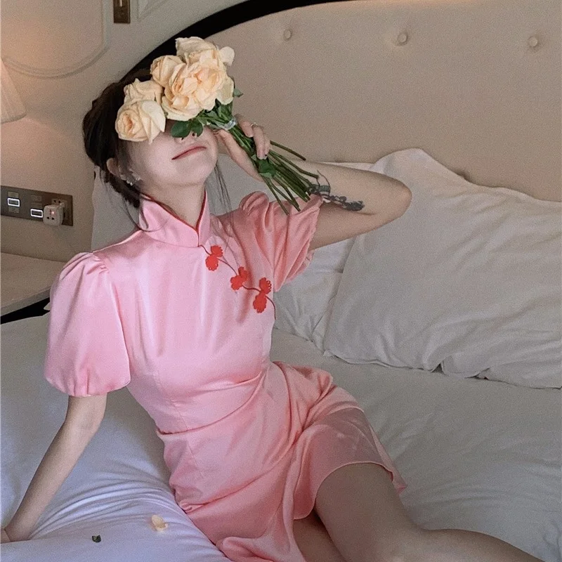 

New Sexy Elegant French Puff Sleeve Satin Improved Cheongsam Pink with Fishtail Dress for Girls Summer