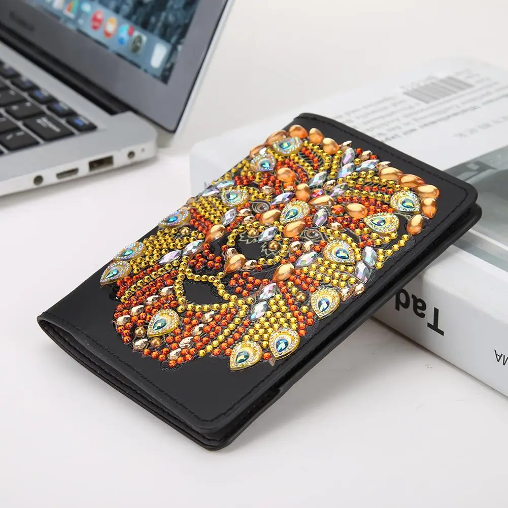 Кожаная обложка для паспорта сделай сам креативная защита со стразами особой