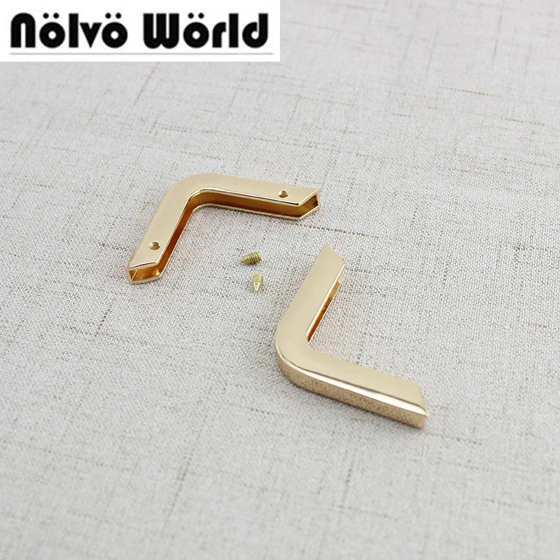 100 шт 4х4см сумки треугольные заслонки торцевые зажимы в винтах светильник