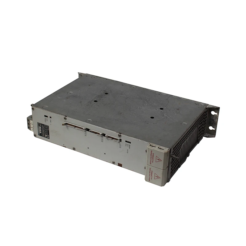 

New UM113D UM 113D Servo Drive ID:730435-01