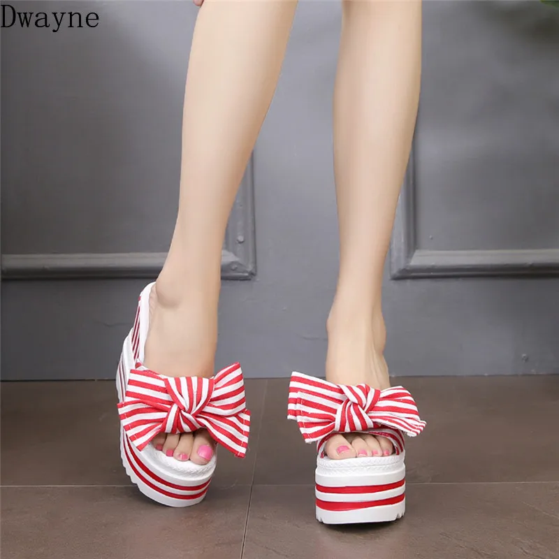 Новые корейские женские тапочки для студентов толстые рифленые модные супер