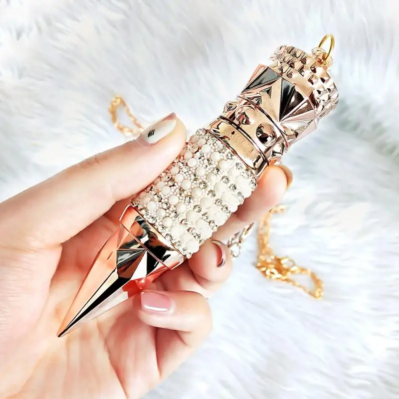 

Queen's Scepter Lipstick Fashion 1PC=3PCS Three-color In One Matte Soft Mist Pink Cow Blood Carrot Color Lipstick Makeup TSLM2