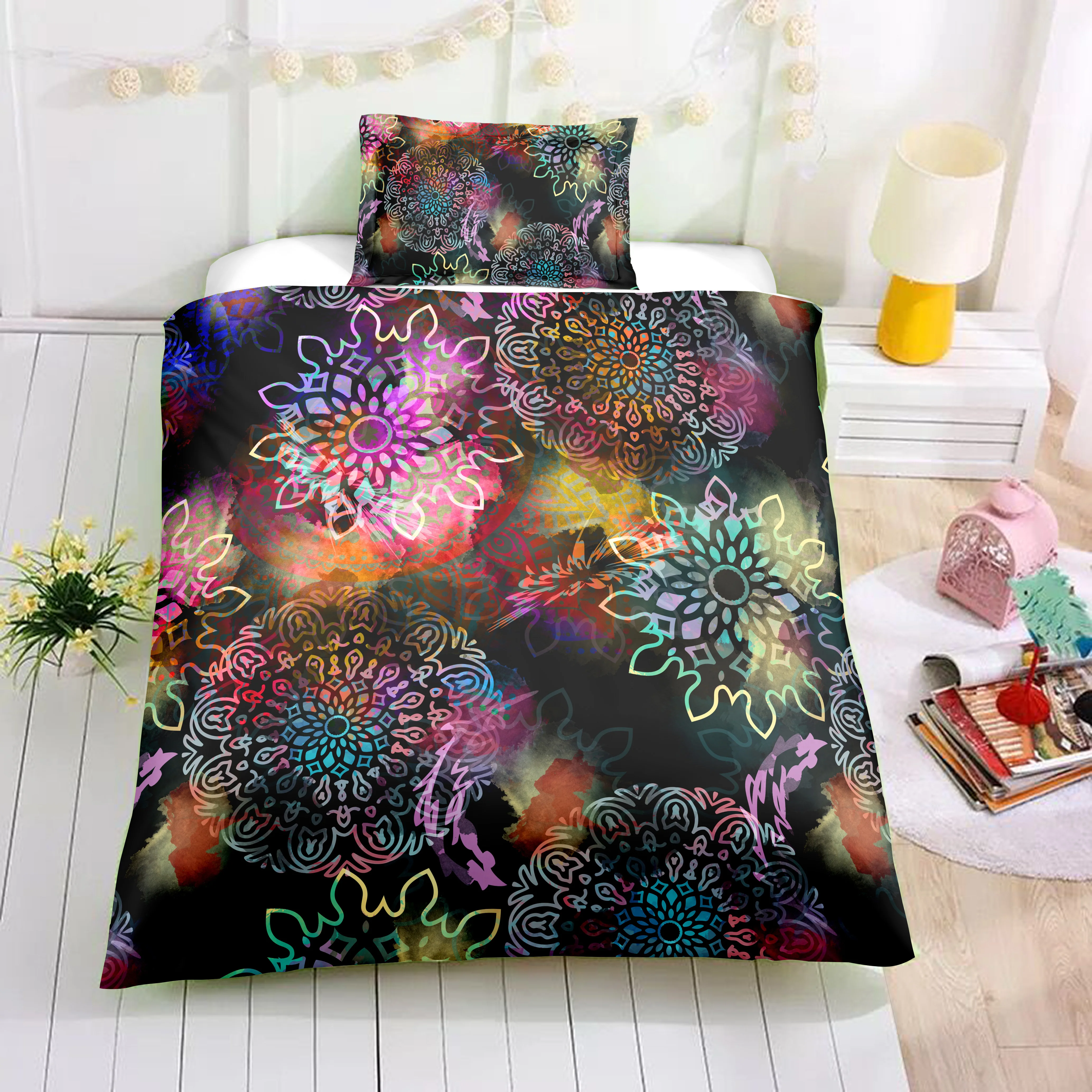 Набор постельного белья в богемном стиле с цветным черным фоном и цветами модный
