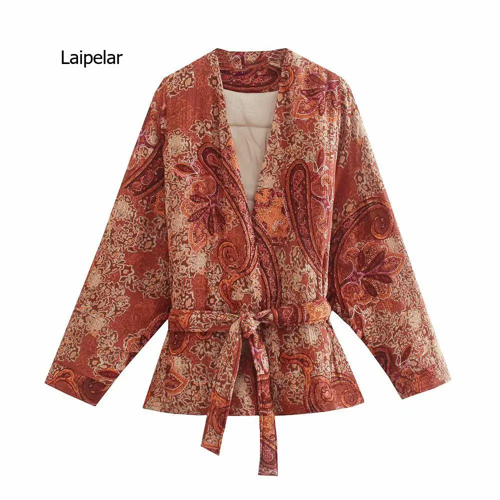 

Женская Стеганая куртка с длинным рукавом, с поясом и карманами