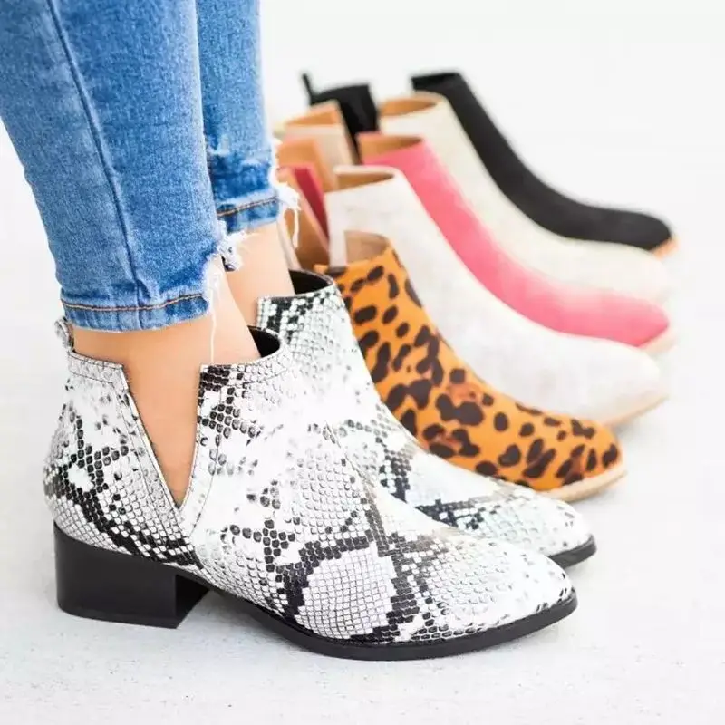 Змеиной Женские ботильоны осенние полусапожки без застежки кожаные сандалии с