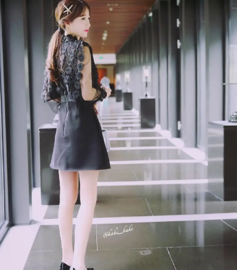 

2020 spring New arrival Women Party Dress Fashion Black Lace Patchwork Mesh Long Sleeve Crochet Sexy Hollow Out Mini Dress r223