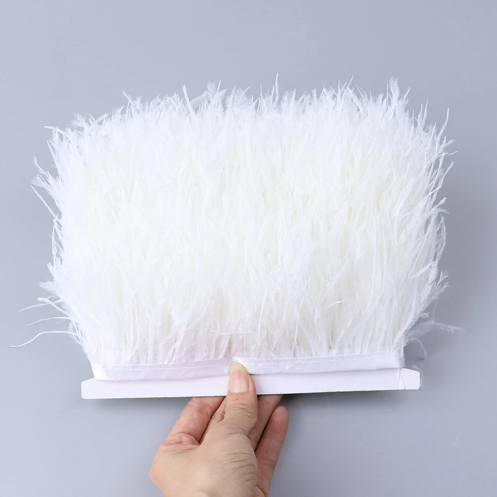 Отделка из натурального страусиного пера с бахромой 6-8 см |