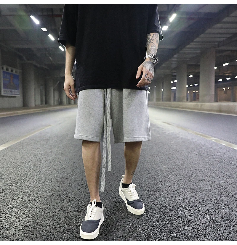 

Japanese Style Men Shorts Beach Solid Classical Pocket Drawstring Gothic Owen Ro Loose Outdoor Man Short High Street Hip Hop