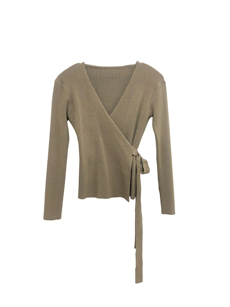 Женский трикотажный свитер с V-образным вырезом 2 цвета |