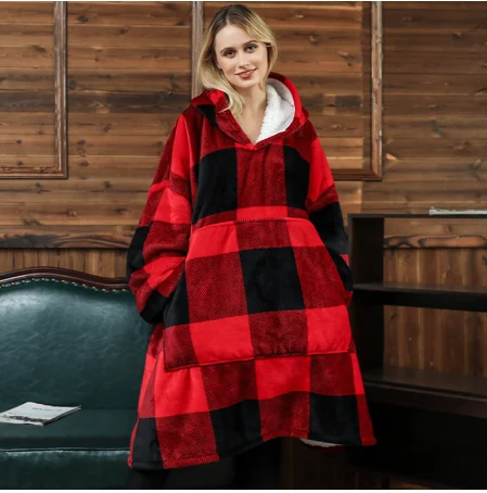 Мягкое теплое одеяло клетчатое пригодное для носки Флисовое с капюшоном и