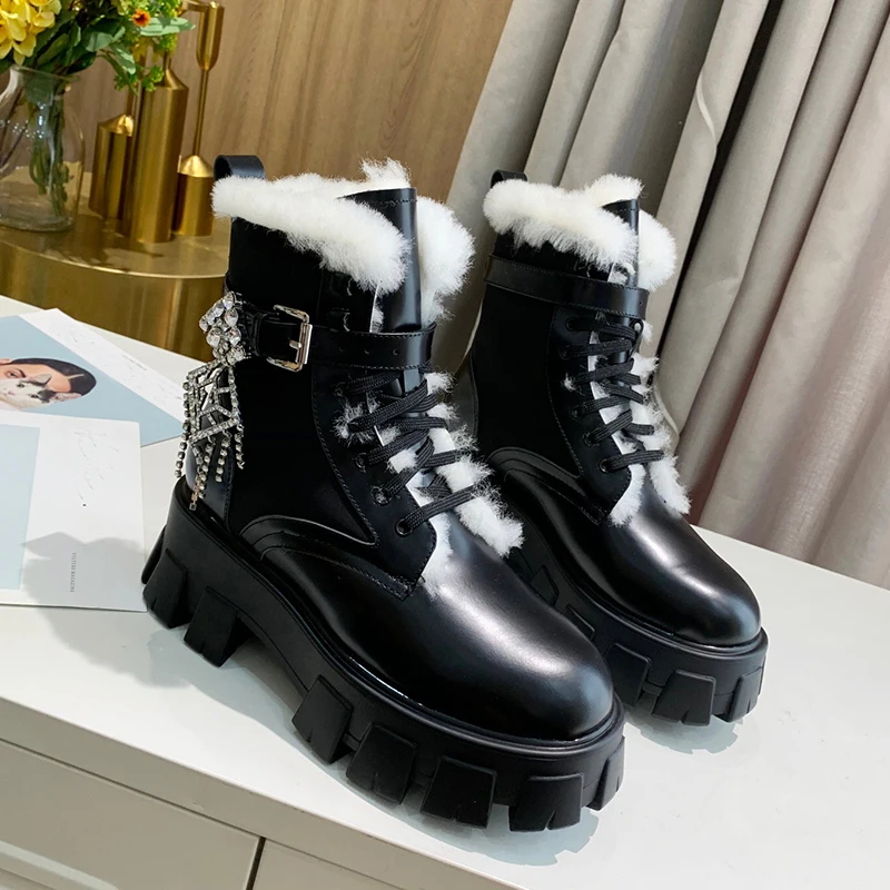 

2020 Rhinestone Snow Boots Women Round Toe Diamond Buckle Thick Bottom Wool Fur Ankle Boots Winter