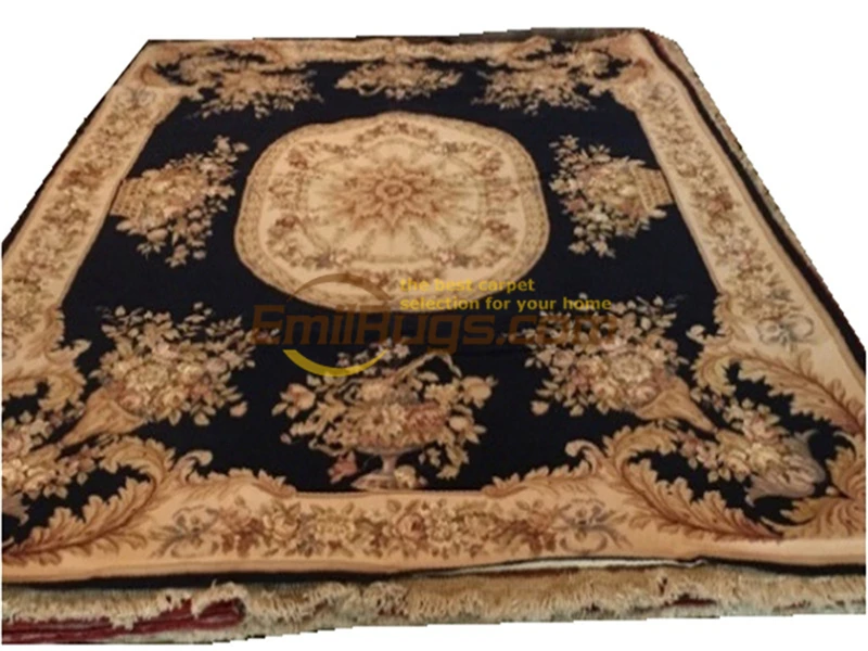 Рисунок 2 - Сшитое вручную цветочное Needled