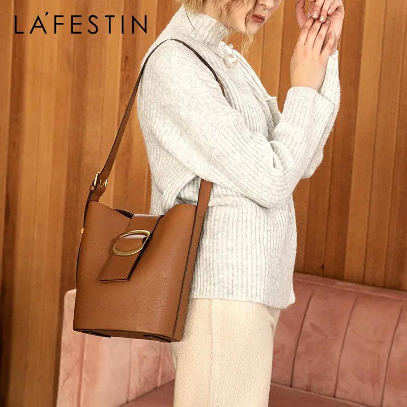 Женская сумка через плечо LAFESTIN осенне-зимняя вместительная с широким плечевым