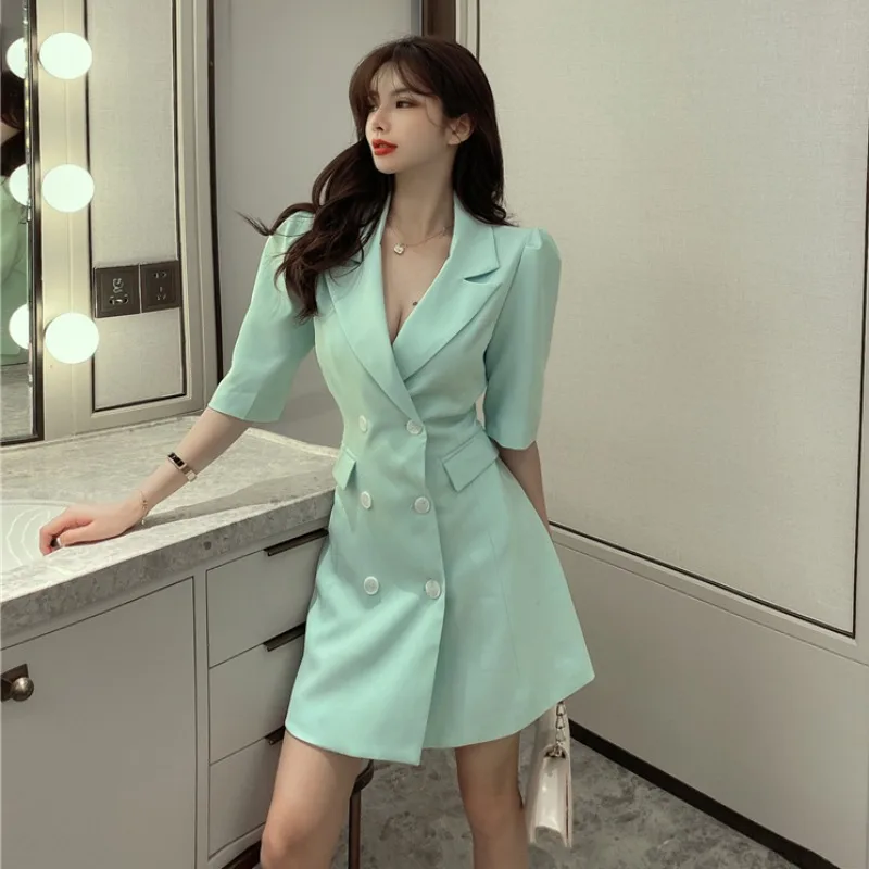 

Интернет знаменитости жареные улица Go-Getter девушка Стиль изящный и модный отворот короткий рукав двубортный пояс для похудения