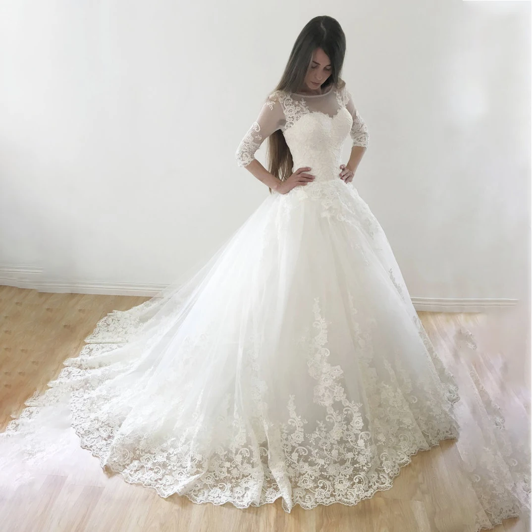 Купи MYYBLE Charming O-Neck Half Sleeve 2022 Ball Gown Appliques Wedding Dresses Lace Up Back Custom Made Long Bridal Wedding Dress за 6,402 рублей в магазине AliExpress