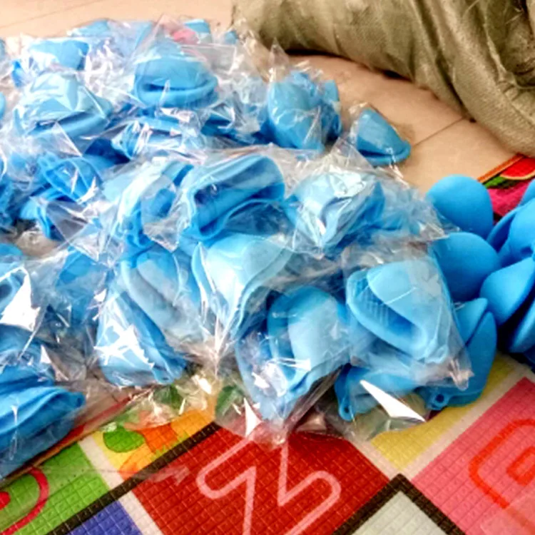 

Kitchen Thickened Heat-insulating Gloves Microwave Oven Special Household Anti-scalding Gloves High Temperature Baking Tools 2PC