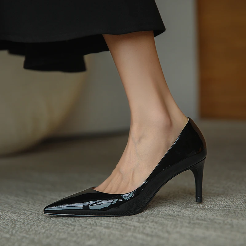 

Osunlina Woman's Pointed Toe Pumps Elegant 6.5cm High Thin Heels Party Wedding Handmade Patent Leather Fashion Lady Shoes A176