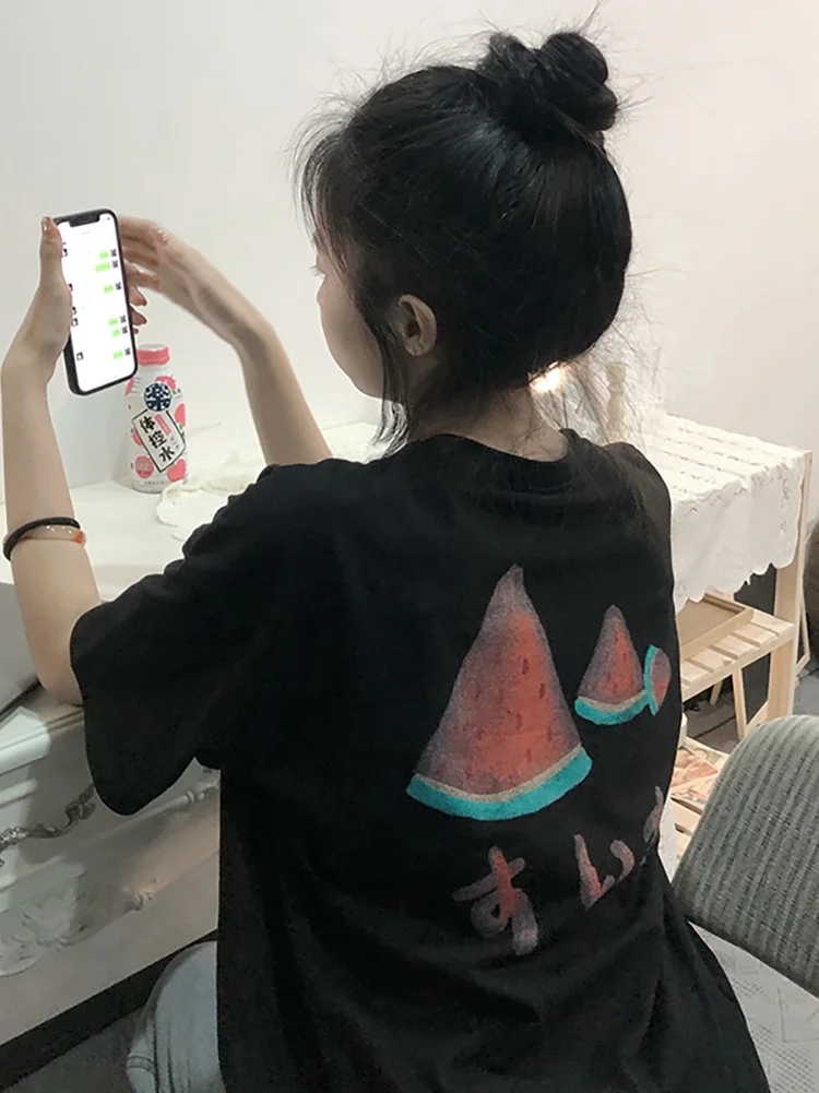 Женская футболка с коротким рукавом черная свободная в Корейском стиле