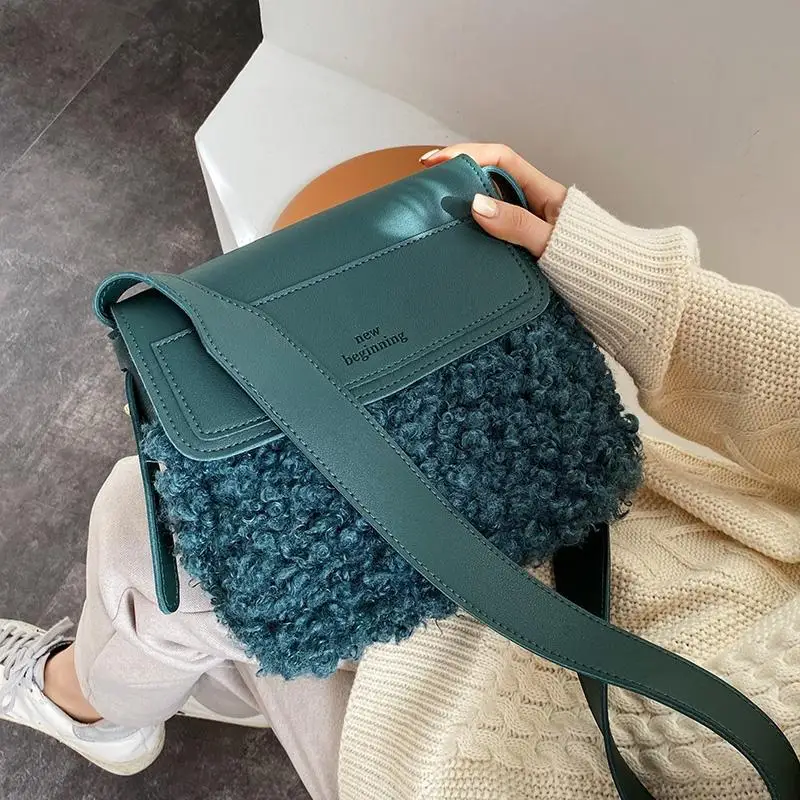 

Fashion Lambswool Women Shoulder Bags Designer Letter Plush Messenger Bag Luxury Faux Fur Crossbody Bag Ladies Small Flap Purses