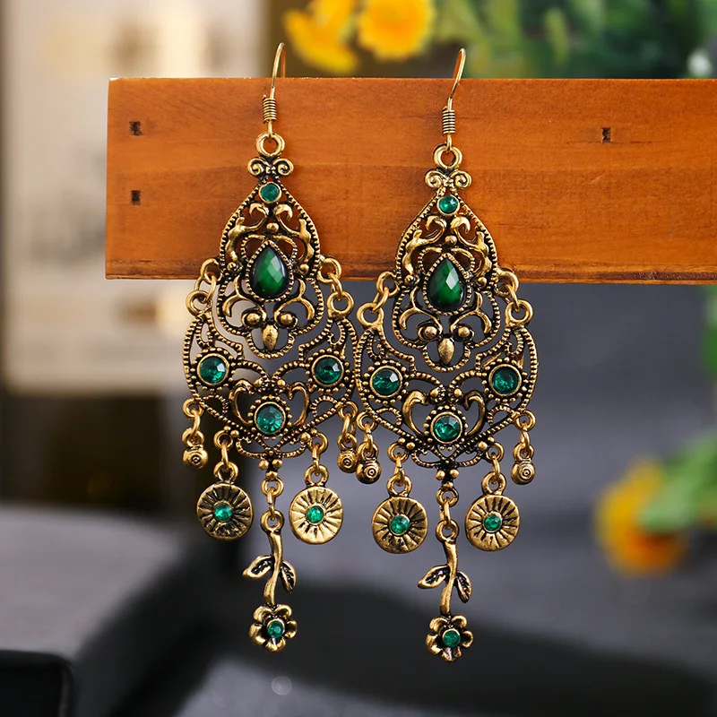 

Bohemian Ethnic Earrings 2020 Women Vintage Alloy Hollow Out Carved Flower Rhinestones Long Dangle Earrings Indian Jewelry