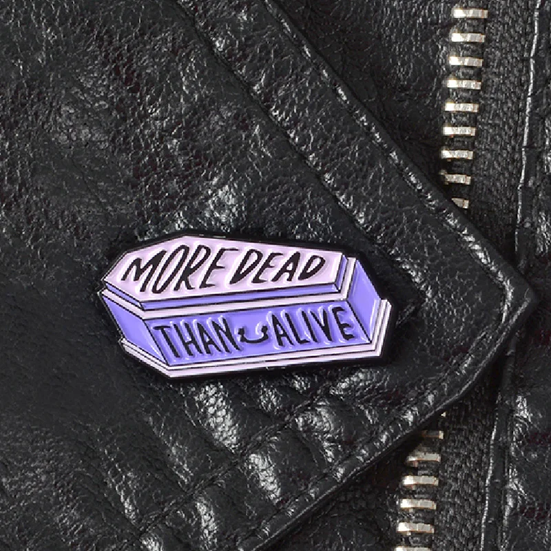 

Casket Brooches Creative Jewelry Coffin Purple Funny Backpack Badges Fashion Lapel Pin Cartoon Chest Brooch Cute Enamel Pins