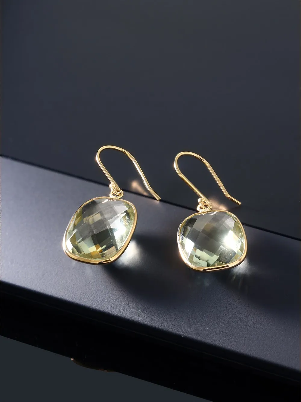 GemStoneKing 18 00 Ct подушка шахматная доска с натуральным зеленым аметистом 14K желтое